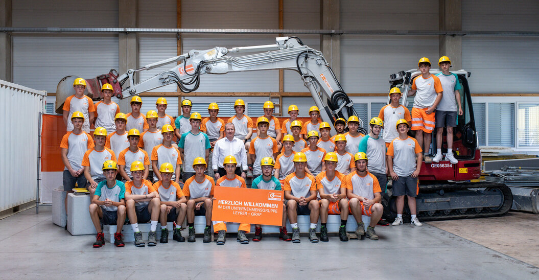 Gruppenbild neuer Lehrlinge
