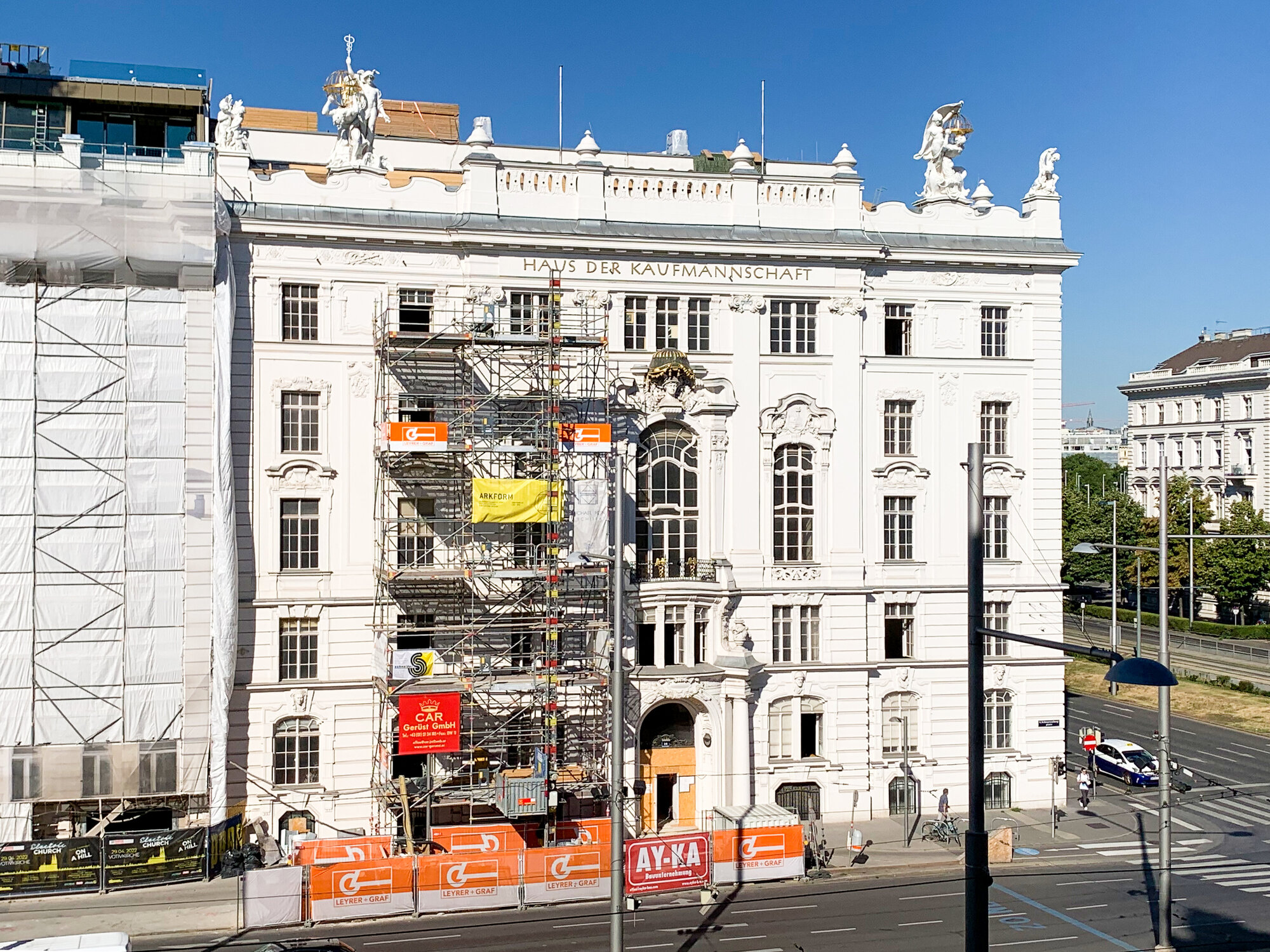 Unsere Projekte Sanierung und Umbau „Haus der Kaufmannschaft