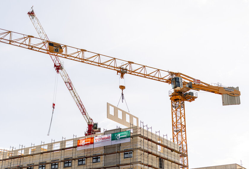 Aufnahme des Flughafen Hotels Schwechat in der Bauphase